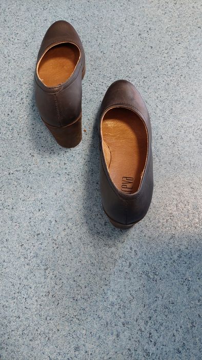 Sapatos salto confortável