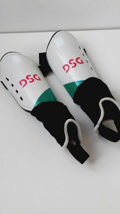 Щитки для захисту гомілок DSG.