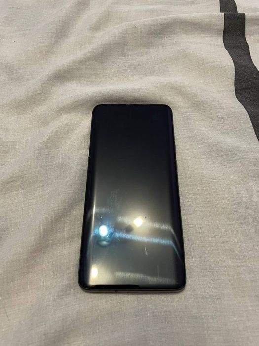 Телефон One Plus 7 pro