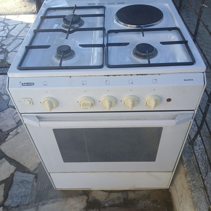 Fogão a gás com forno