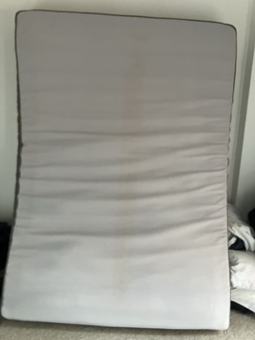 Colchão Ikea Hovag 140x200