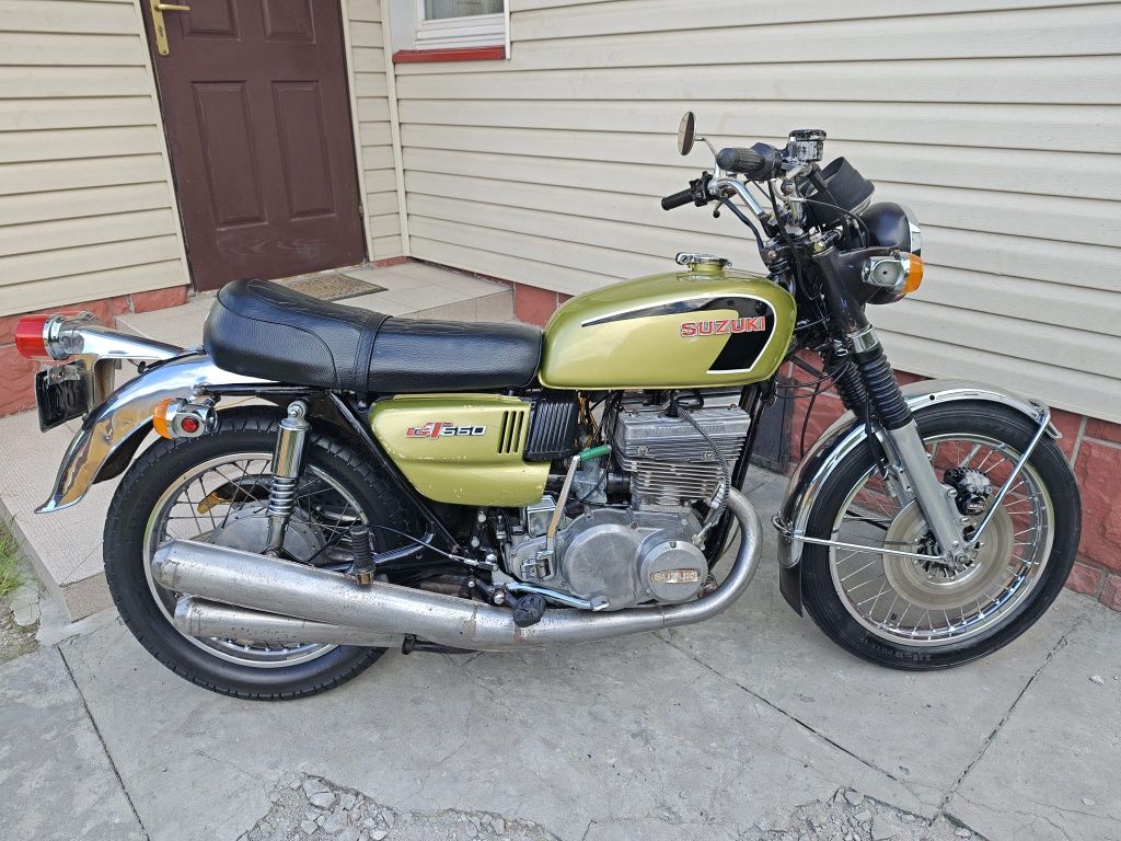 Suzuki GT 550 trzy cylindry dwusuw xs cx gs klasyk
