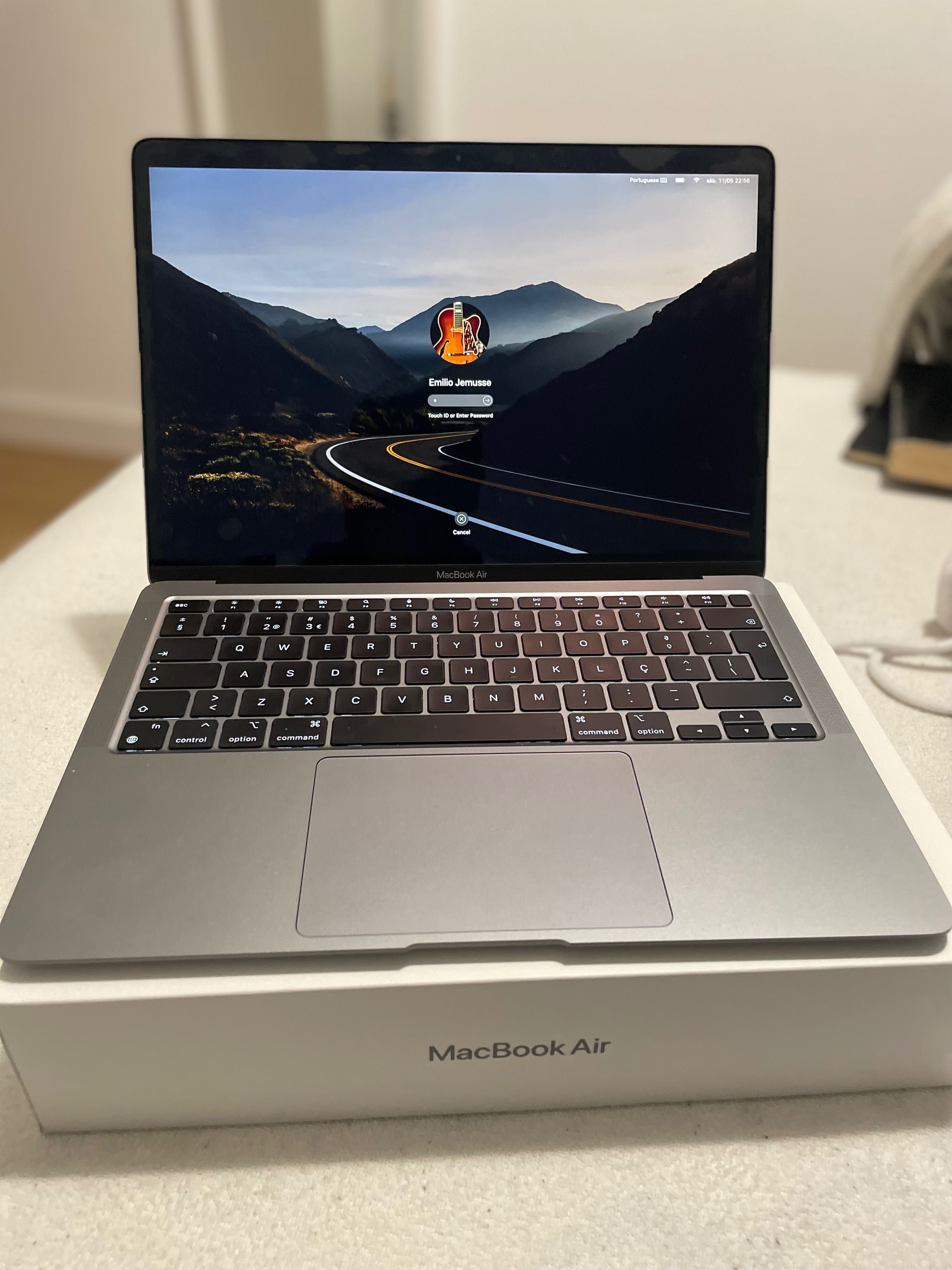 MacBook Air 13 8Gb