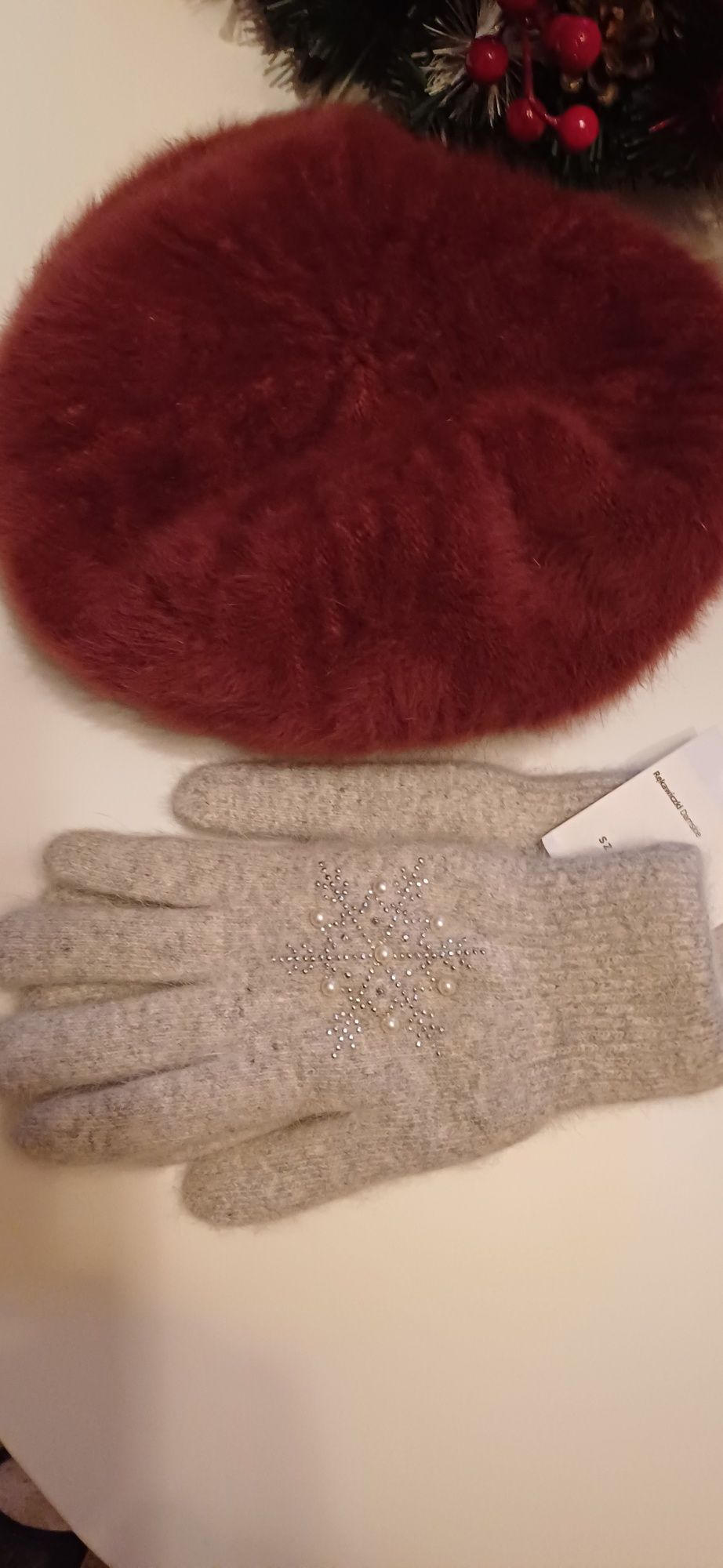beret  damski z  angora