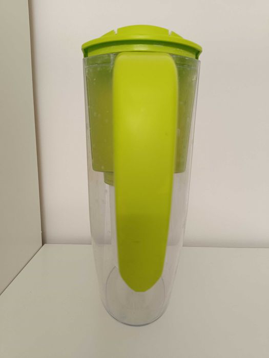 Dzbanek filtrujący do wody Aquafor Dalia limonka 2,4 l