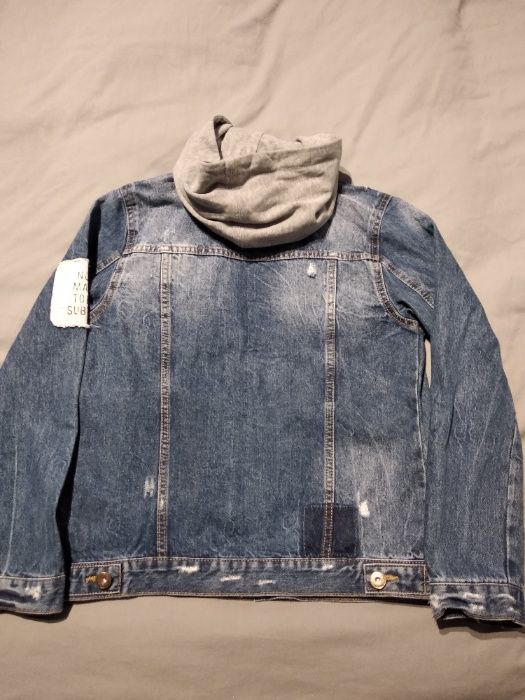 Descida de preço-Casaca de ganga ZARA, ótimo estado, 10 anos