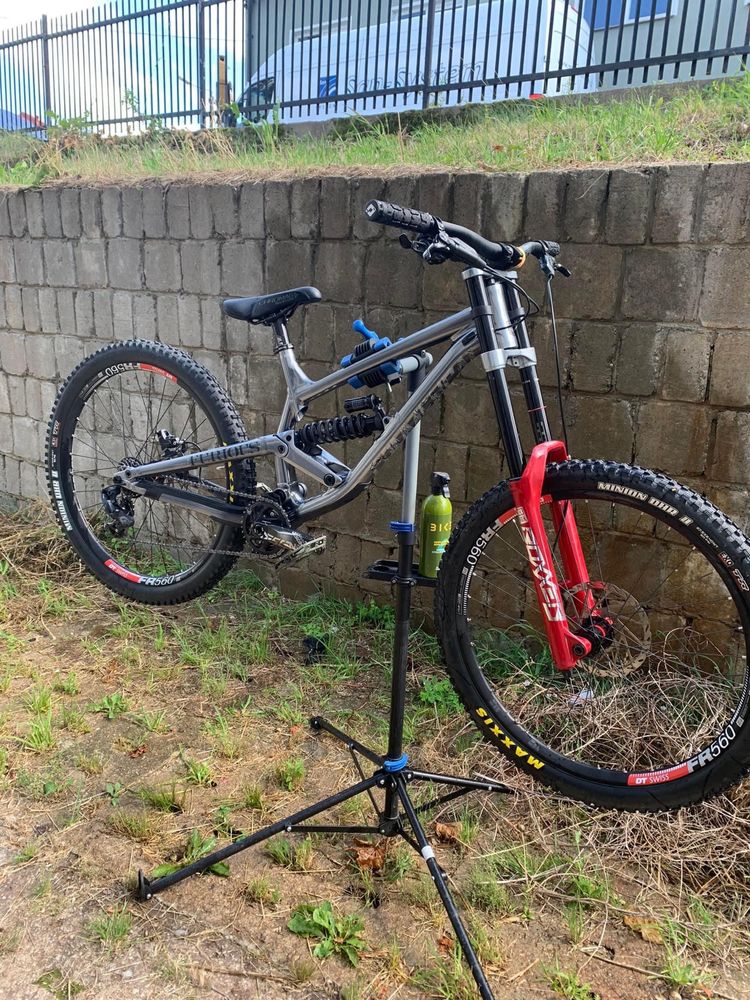 Commencal Furious Race 2020 M 27,5