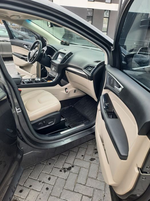 Ford EDGE Titanium