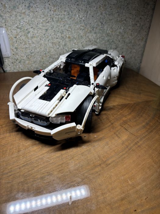 Лего машина маштаб 1/14