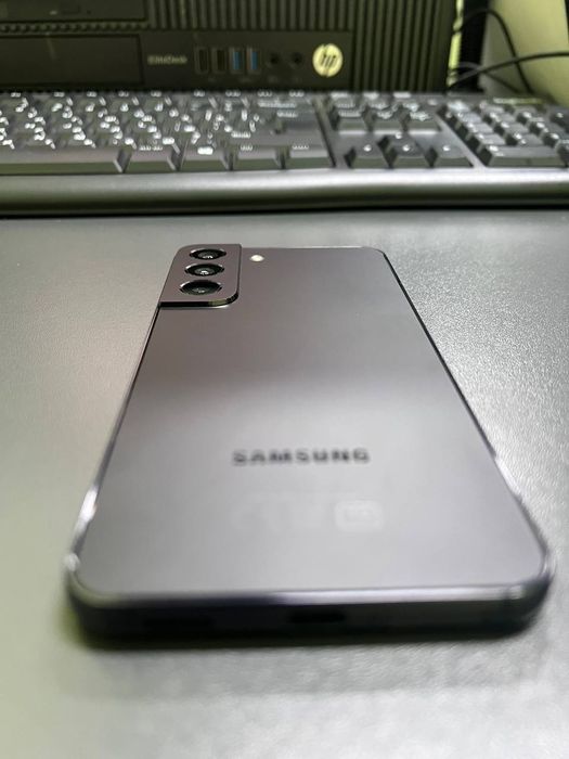 Samsung S22 
256/8Gb Black 
 Made in Vietnam