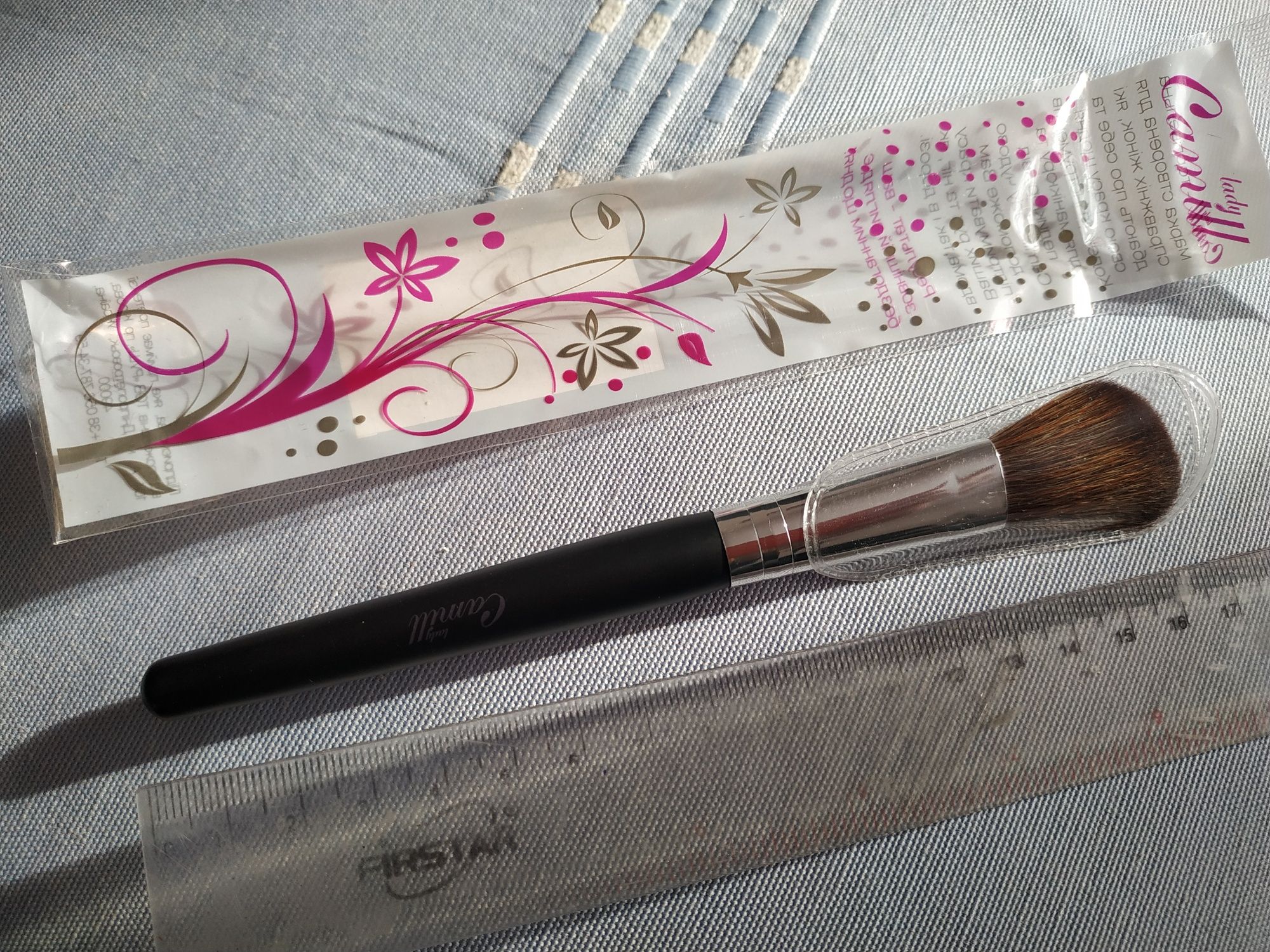 Кисточка для румян и пудры Camill Lady, пензлик для макіяжу новий