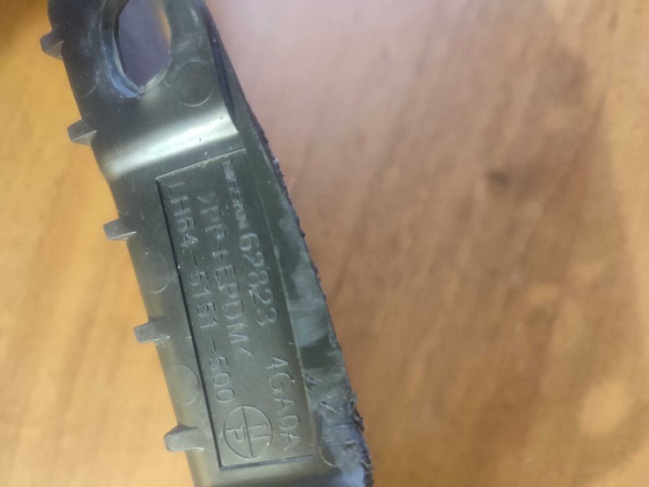 Nissan/Infiniti 62823 4GA0A бризговик підкрилка передній лівий