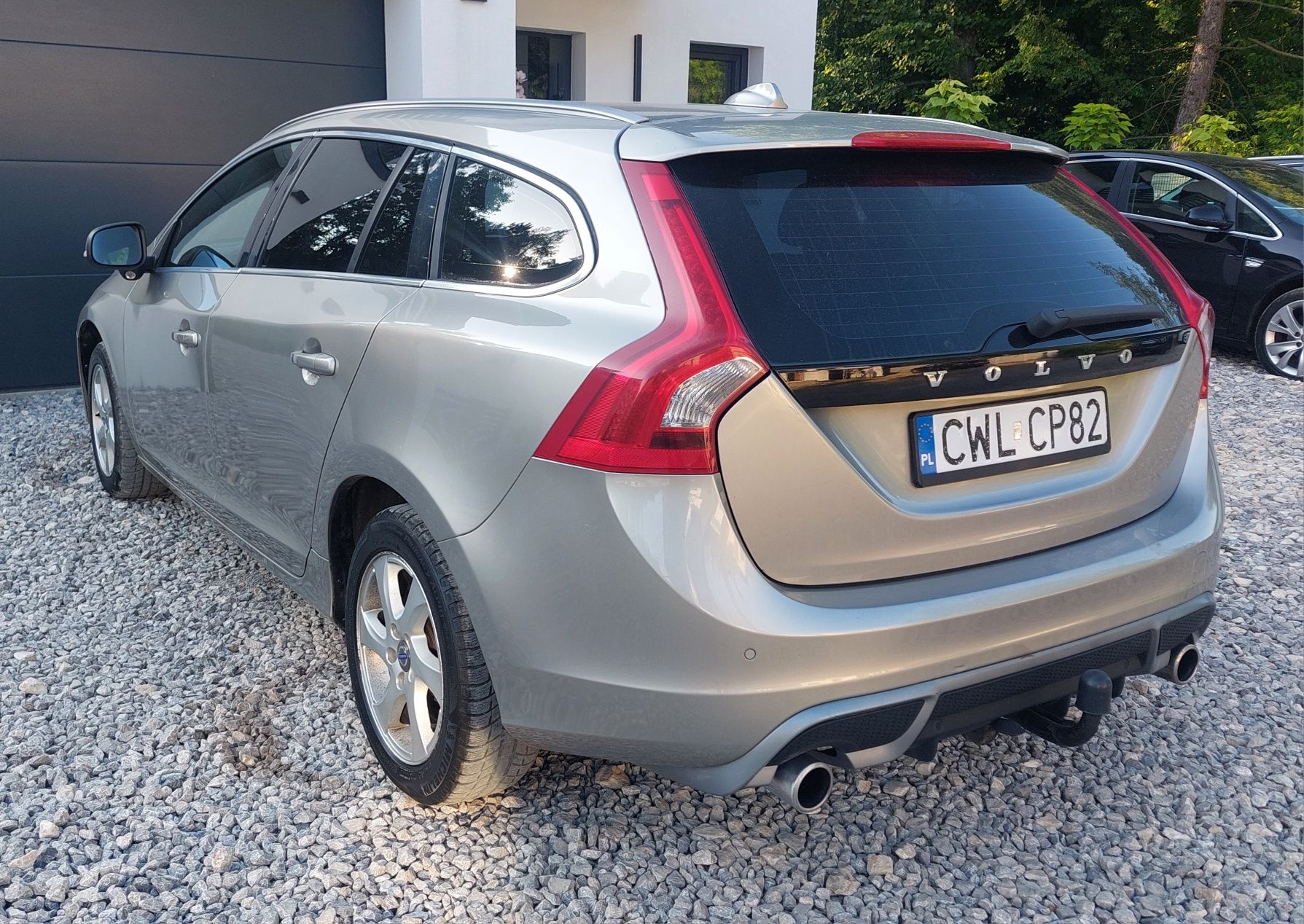 VOLVO V60 R-design # Navi # Skóra # Radar