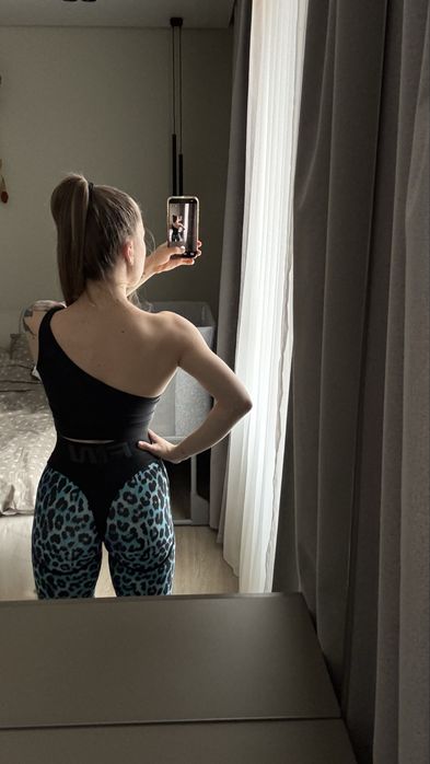 Топ від українського бренду спрот одягу fit run, розмір s