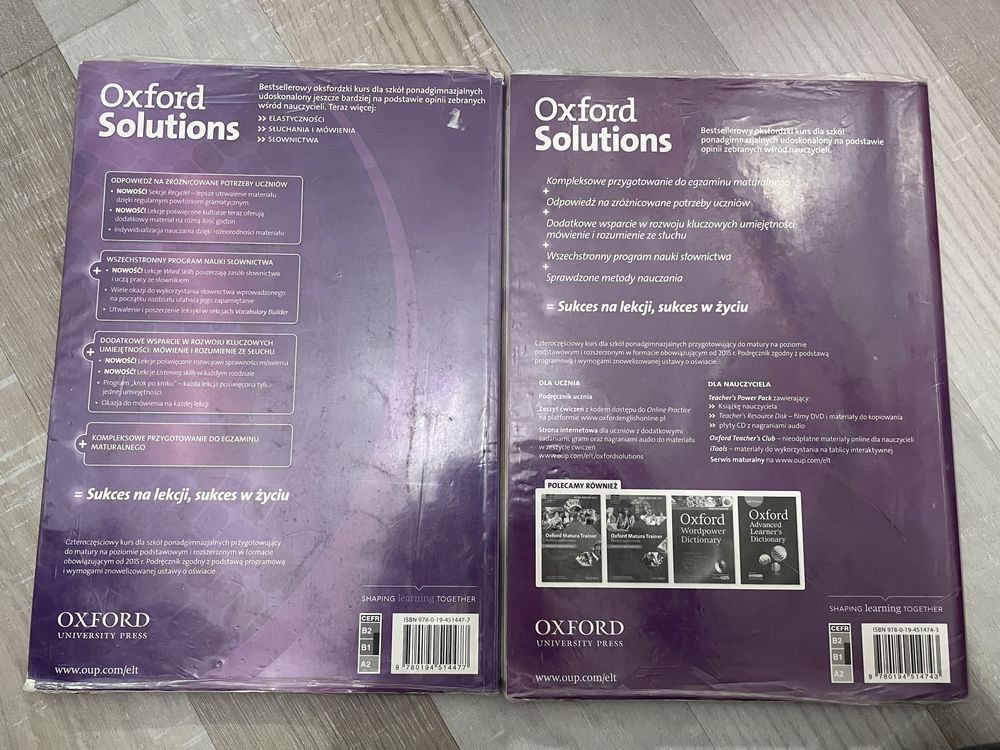 Oxford Solutions Intermediate students book workbook