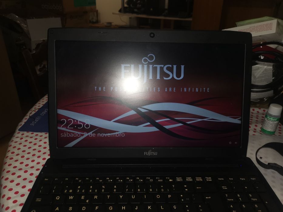 Portátil Fujitsu I3