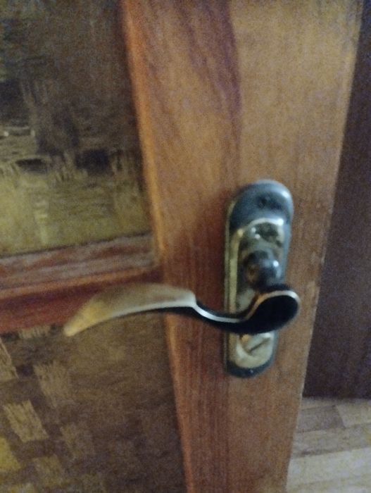 Двері міжкімнатні деревяні