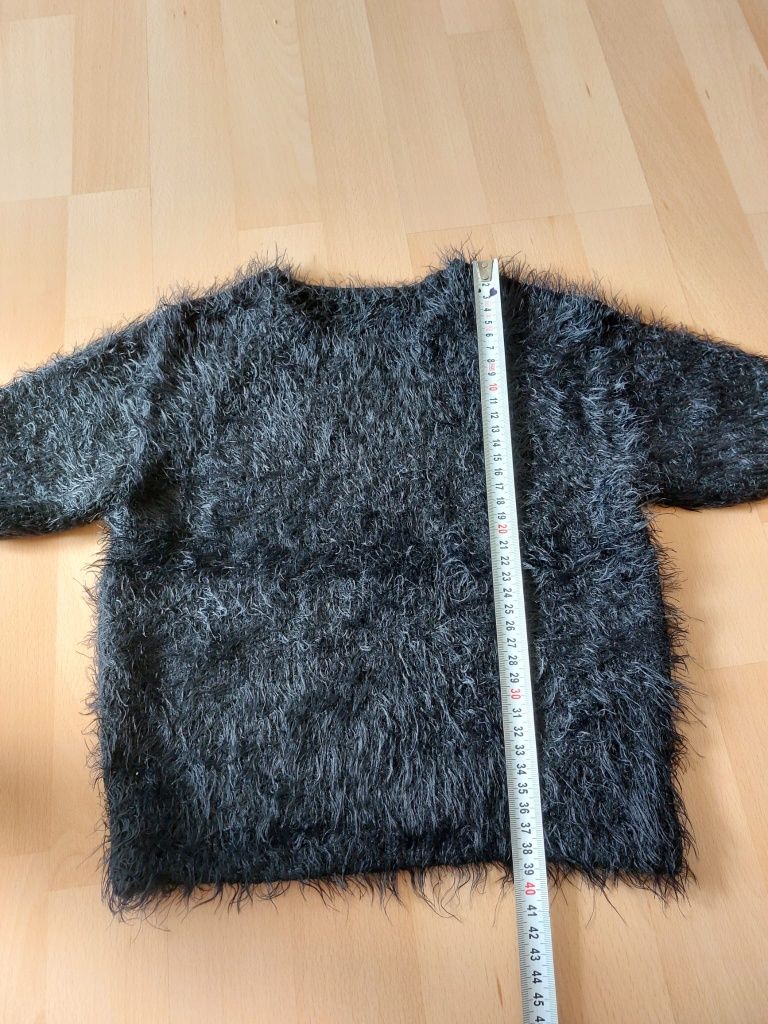 Sweter rozm. 104