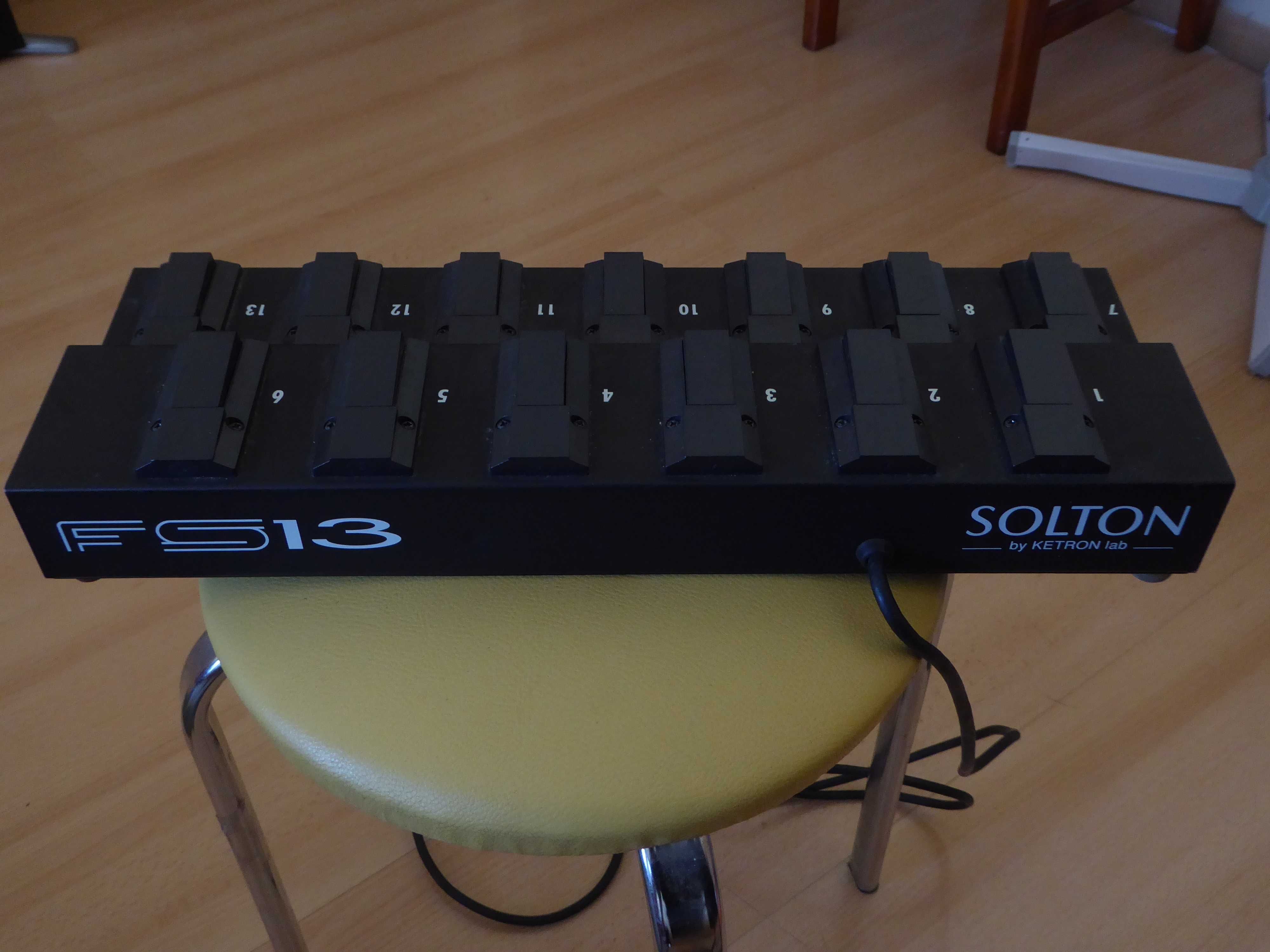 Modul dzwiekowy Solton by Ketron MS 40 + kontroler nozny FS 13.