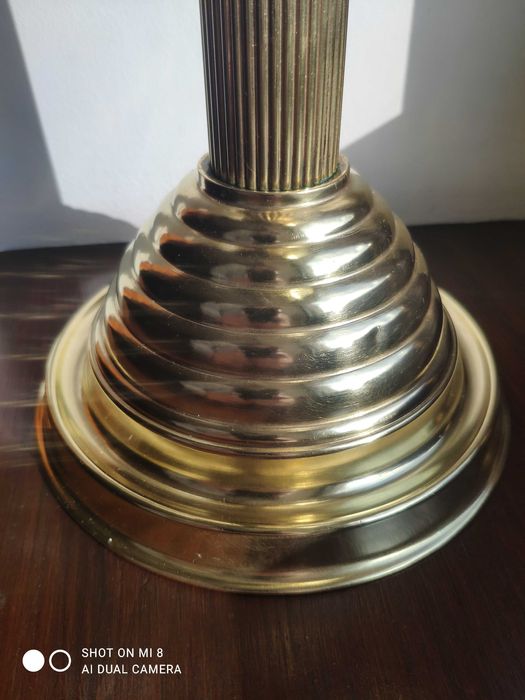 Ogromna wiktoriańska mosiężna lampa naftowa