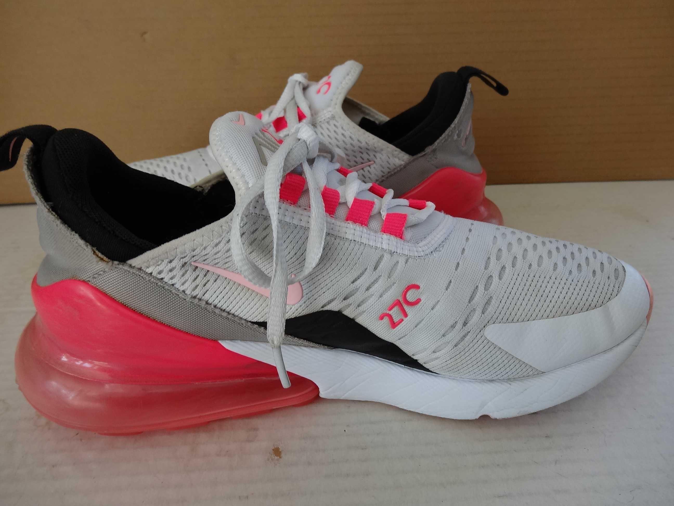 Buty NIKE WMNS AIR MAX 270 ESS roz 41 Bieganie Sportowe Adidasy