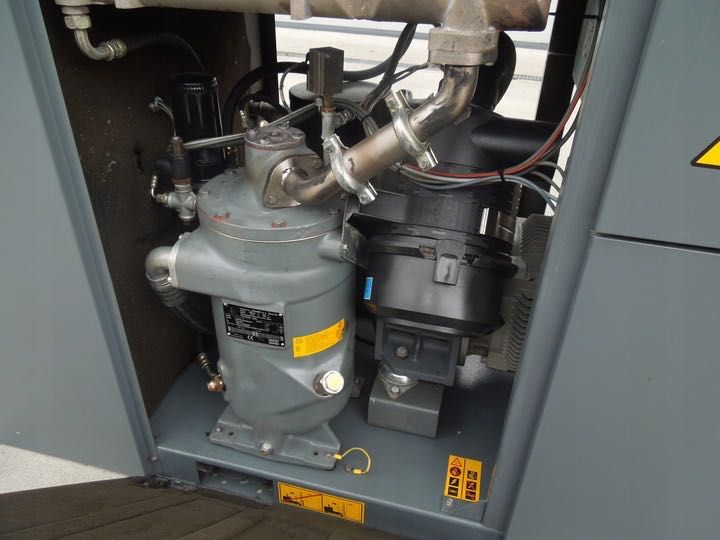 Sprężarka śrubowa ATLAS COPCO GA50VSDFF 50Kw