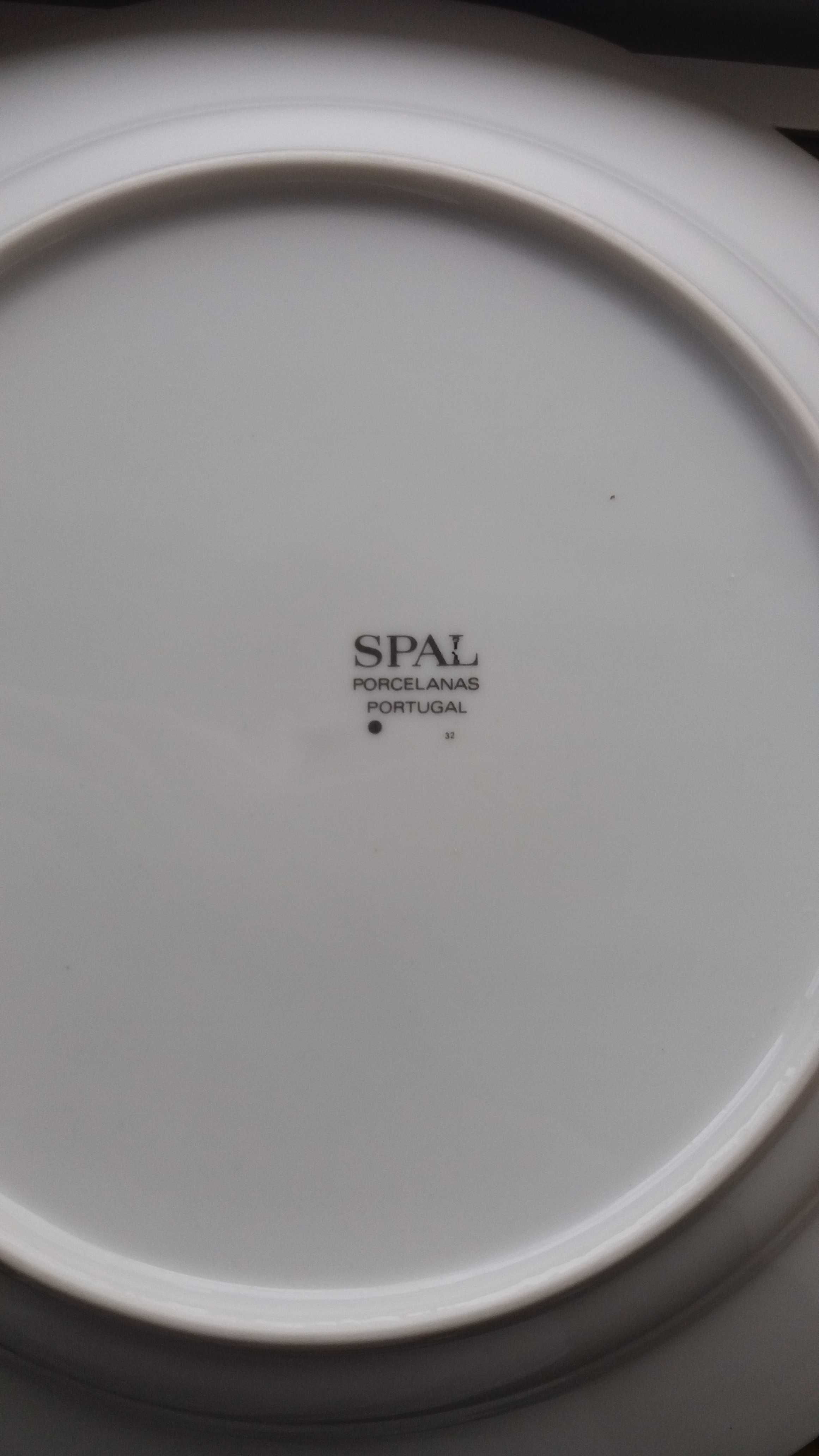 Pratos em porcelana SPAL Antigos  "Ler na Descrição"