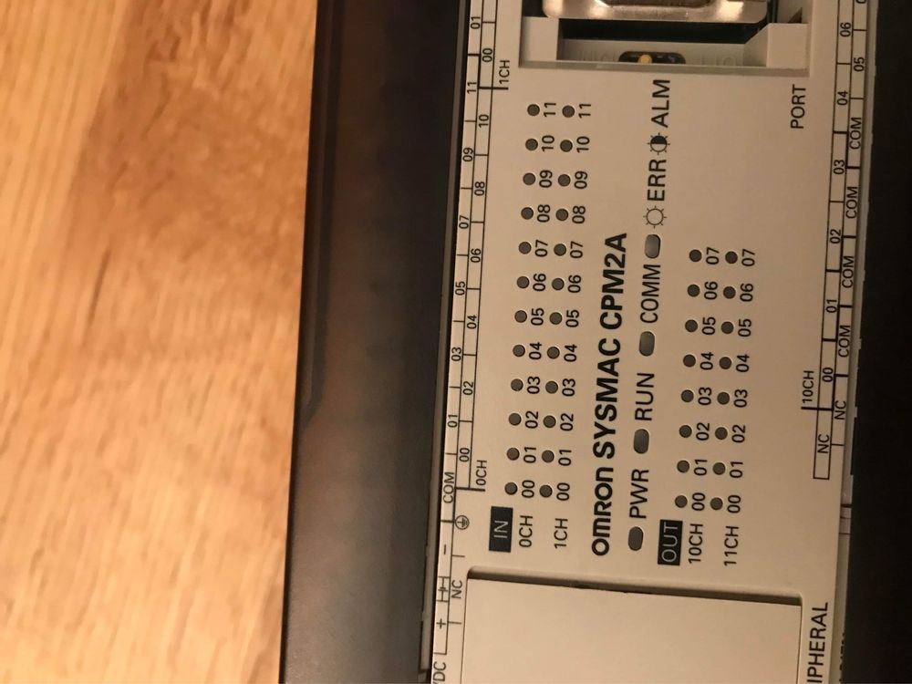 Plc Omron CPM2A-40CDT1-D