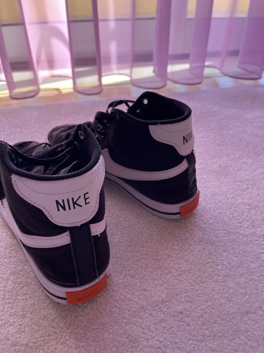 Sapatilhas bota Nike preta