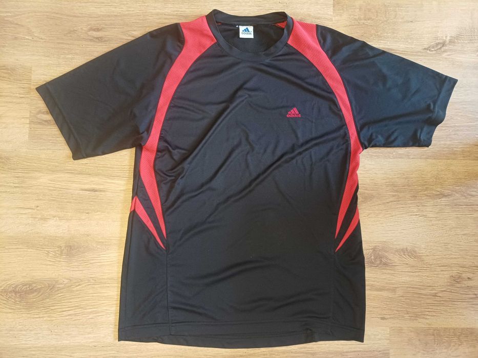 Czarna męska koszulka z logo adidas