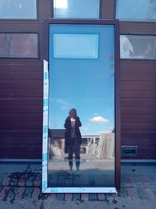 Okno nowe nieotwierane witryna mahoń 101x225 pcv plastikowe