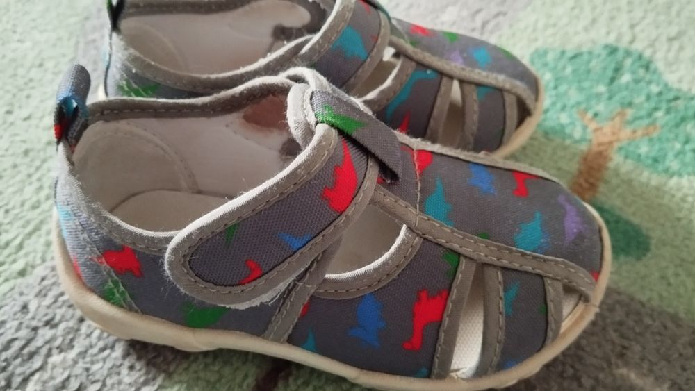 Buciki dziecięce wiosenne rozm 22