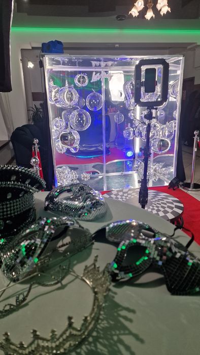 Fotobox Lustrzany Olsztyn Fotobudka Mirrorbox z wydrukiem zdjęć