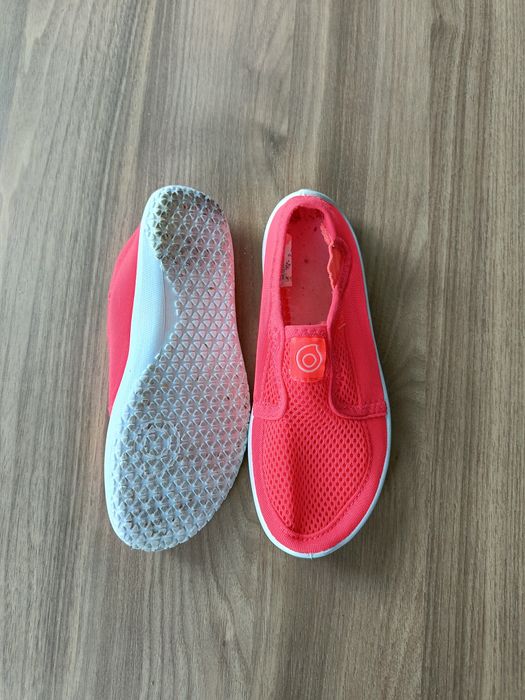 Buty do wody, do pływania. Dla dziecka.
