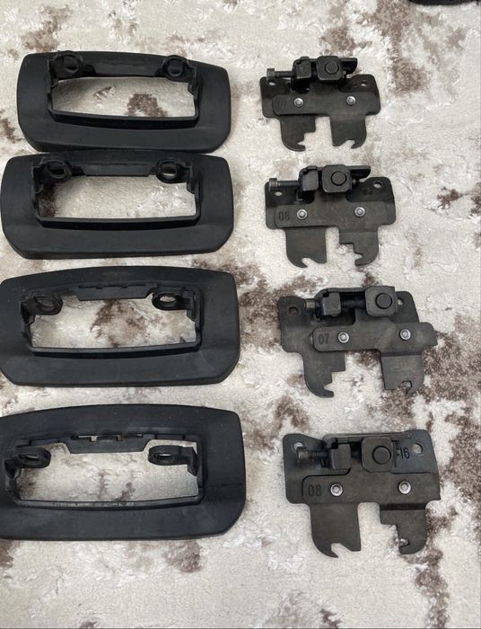 Монтажні комплекти Thule kit 1438 3042 4030 3022 3017 4023 4022