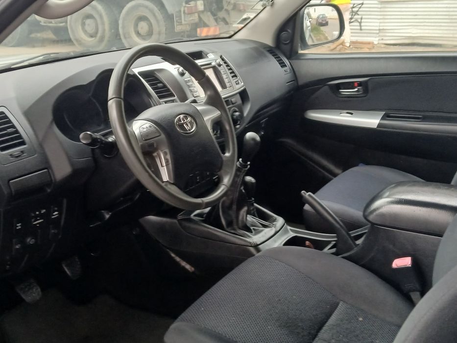 Toyota Hilux Ano 2015/4