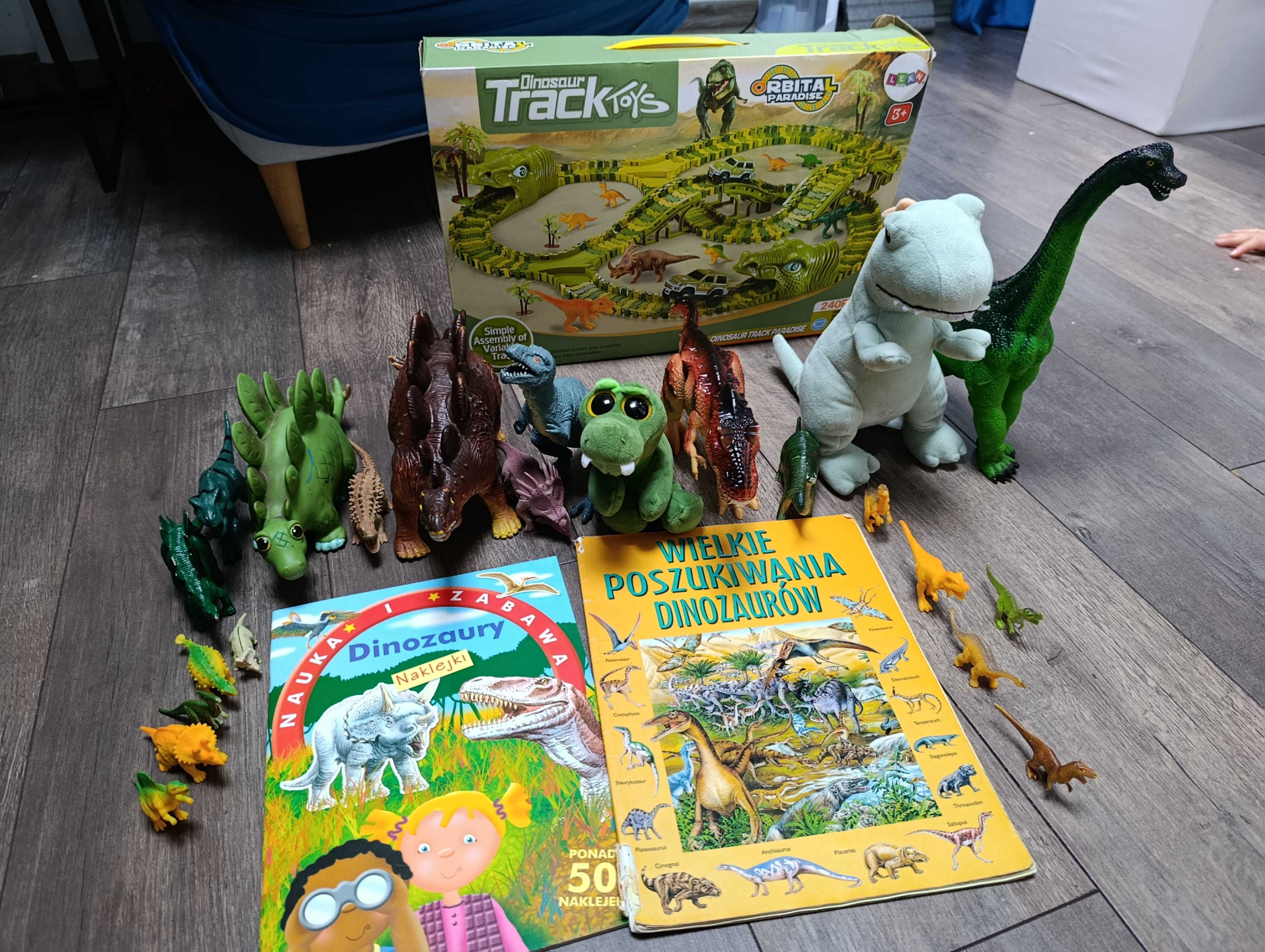 Zestaw zabawek dinozaury do 7 lat