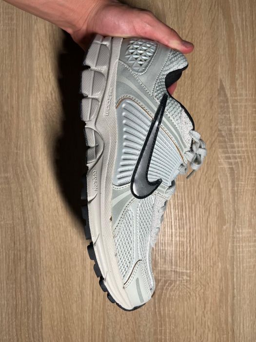 Nike air zoom vomero 5