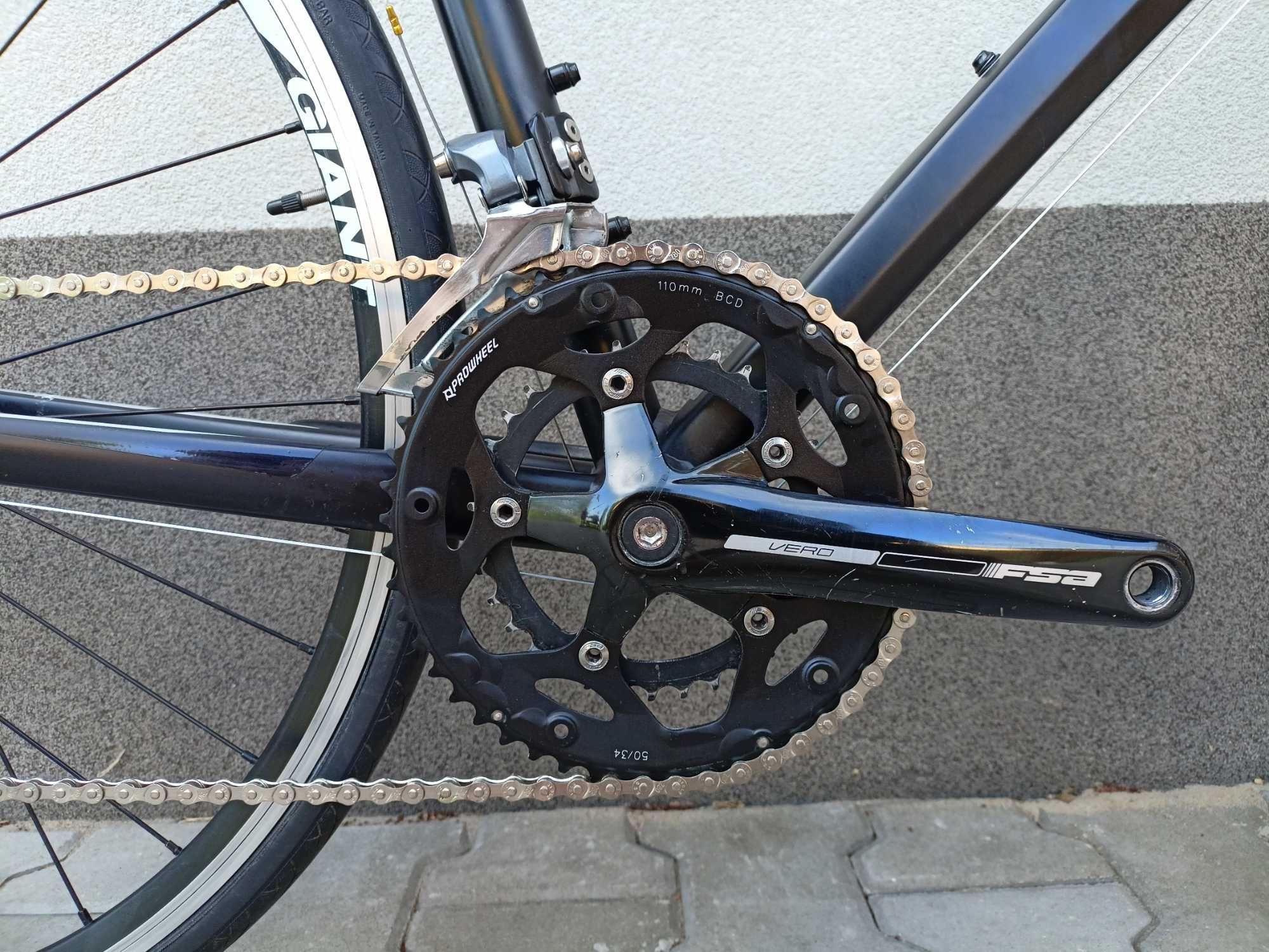Rower Szosowy GIANT DEFY 5 R XL 60 Claris