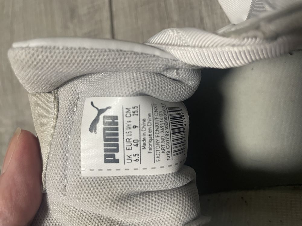 Кросівки Puma Vikky v2 Ribbon Core сірі 40 розмір