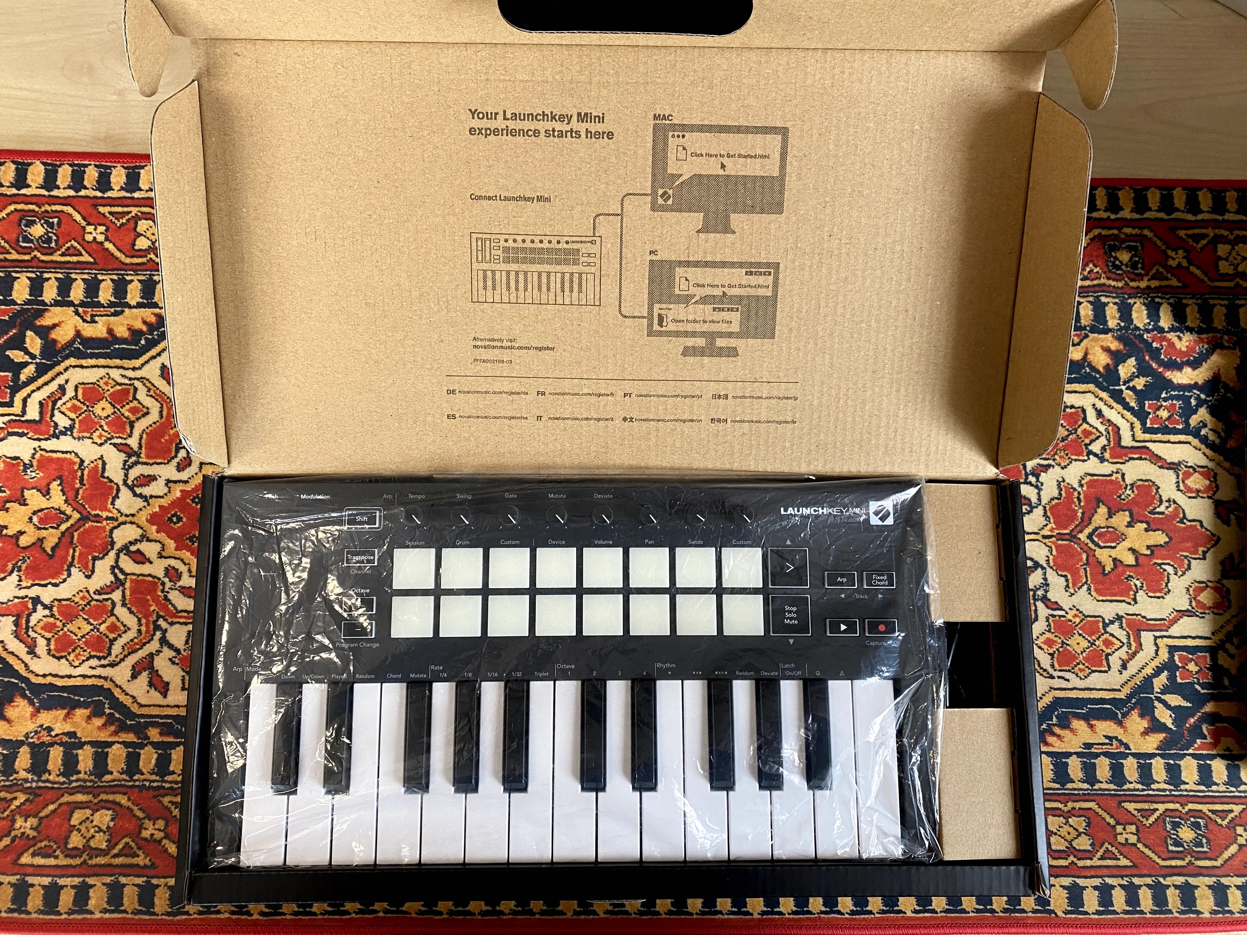 Kontroler MIDI Novation Launchkey Mini MK3 – Stan bardzo dobry