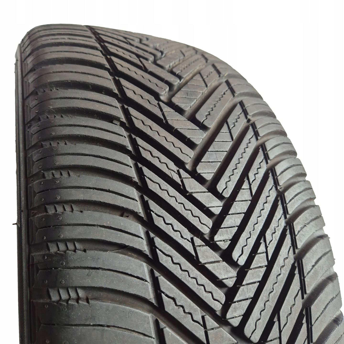 Hankook kinergy 4S2 225/45 R17 94W 8mm 2024