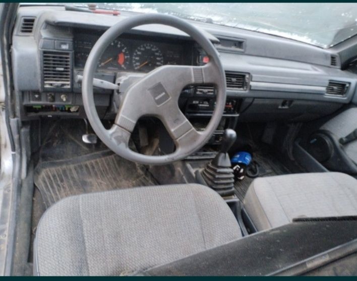 Разборка розборка Нісан Сані Н 13 хетчбек Nissan Sunny N13