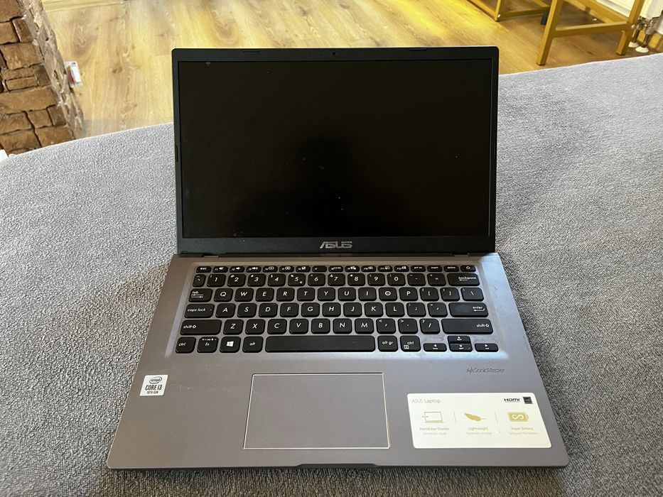 Laptop Asus Vivobook 12 GB RAM 256 GB SSD Kompletny zestaw !