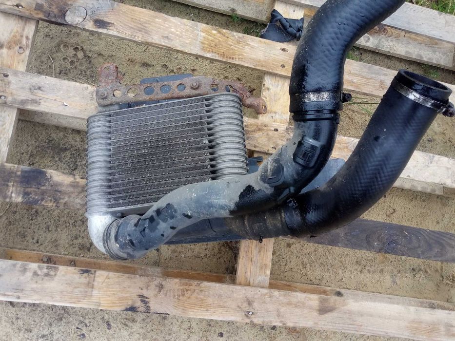 toyota avensis VERSO 2,0 D-4D 116KM INTERCOOLER kierownica