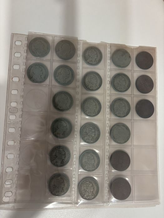 125 moedas de escudo: 200, 100, 50, 25, 5, 1 , 50 cent + 30 de paises