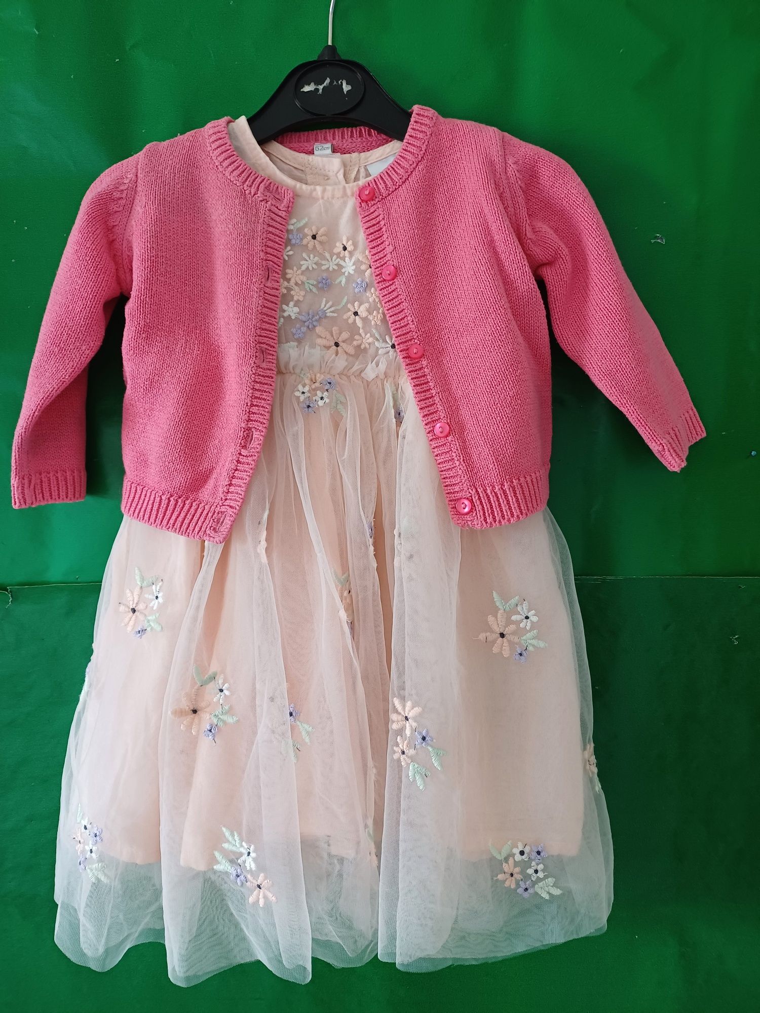 Vestido batizado, cerimónia. 10 euros.