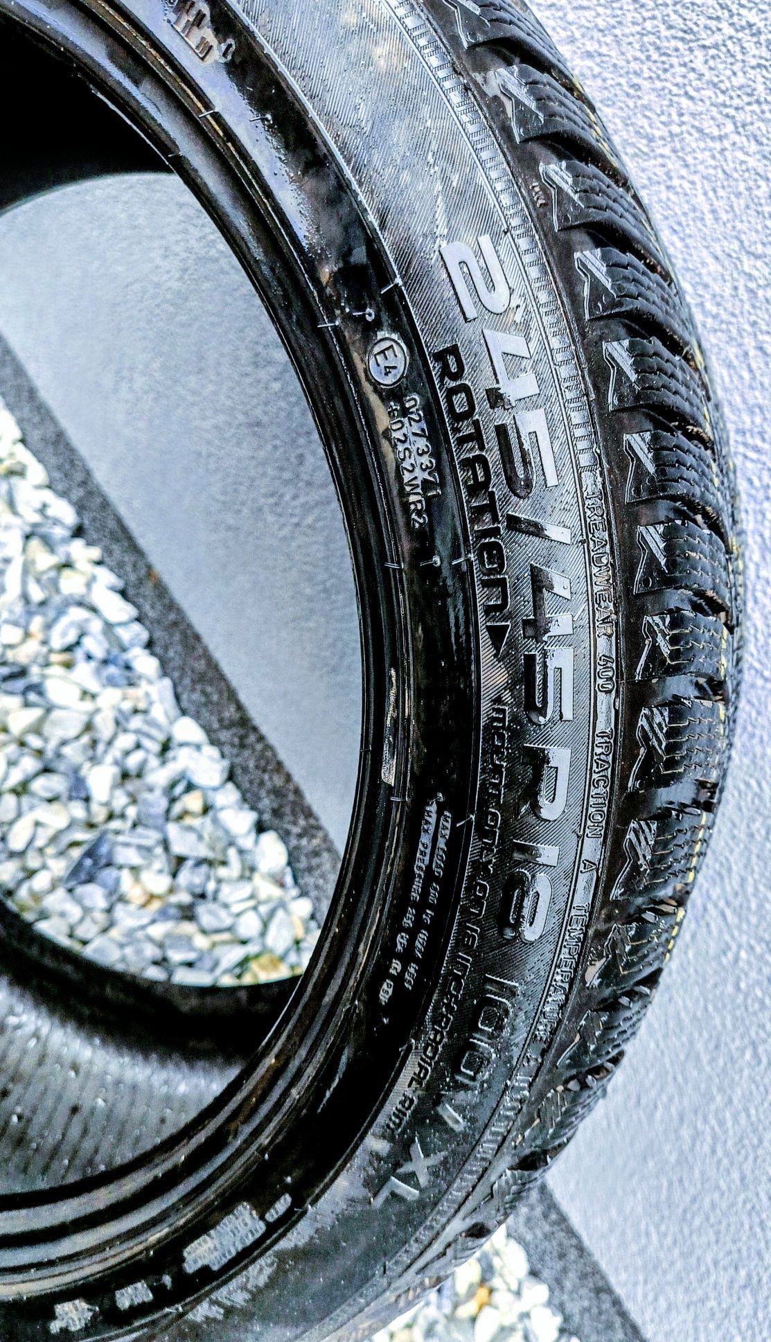 Sprzedam komplet opon zimowych NOKIAN 245/45 R18 100/XL