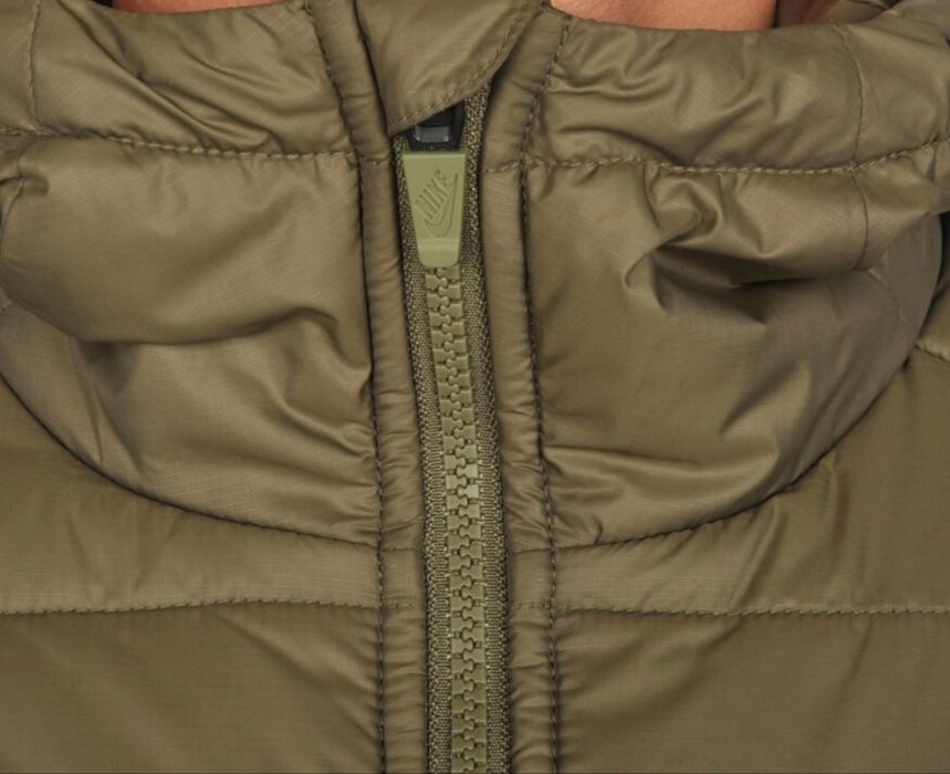 Утеплена курка NIKE оригінал