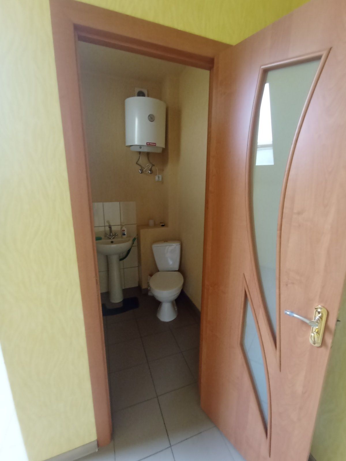 Здам офісне приміщення в центрі м.Ужгород,  70м2